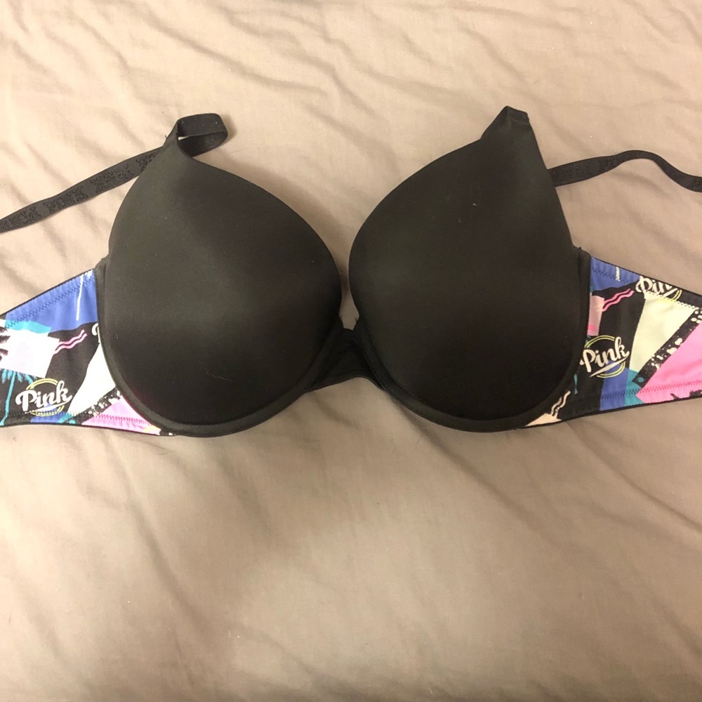 Victoria’s Secret PINK wear everywhere push-up bra